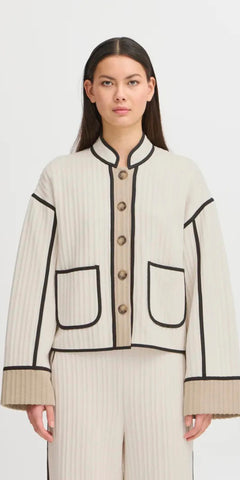 ICHI KATE Quilted Jacket in Almond Milk