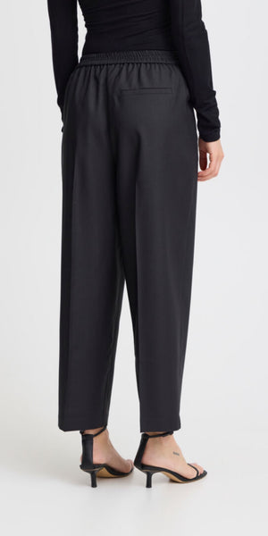 ICHI ZIMMIE Pants in Black