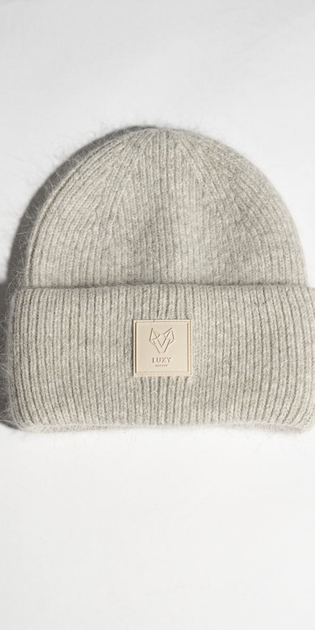 LUXY ASPEN Beanie in Grey