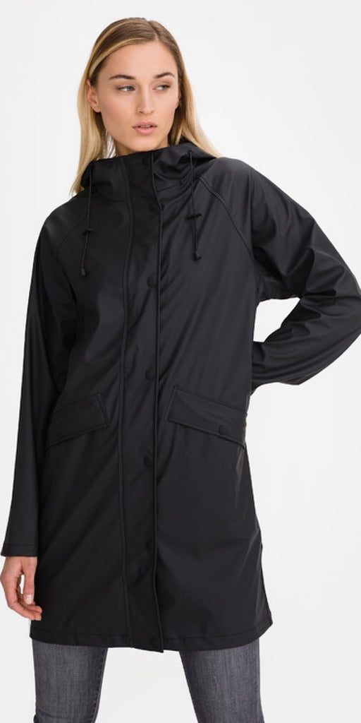ICHI TAZI Raincoat in Black – TheSecretCloset.Boutique
