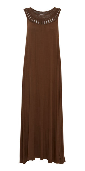 b young PIPA Dress in Cappucino